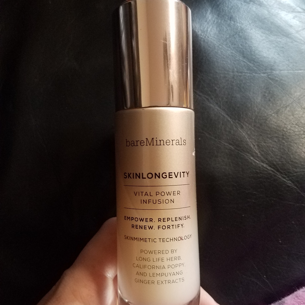 Bare minerals skin longevity.